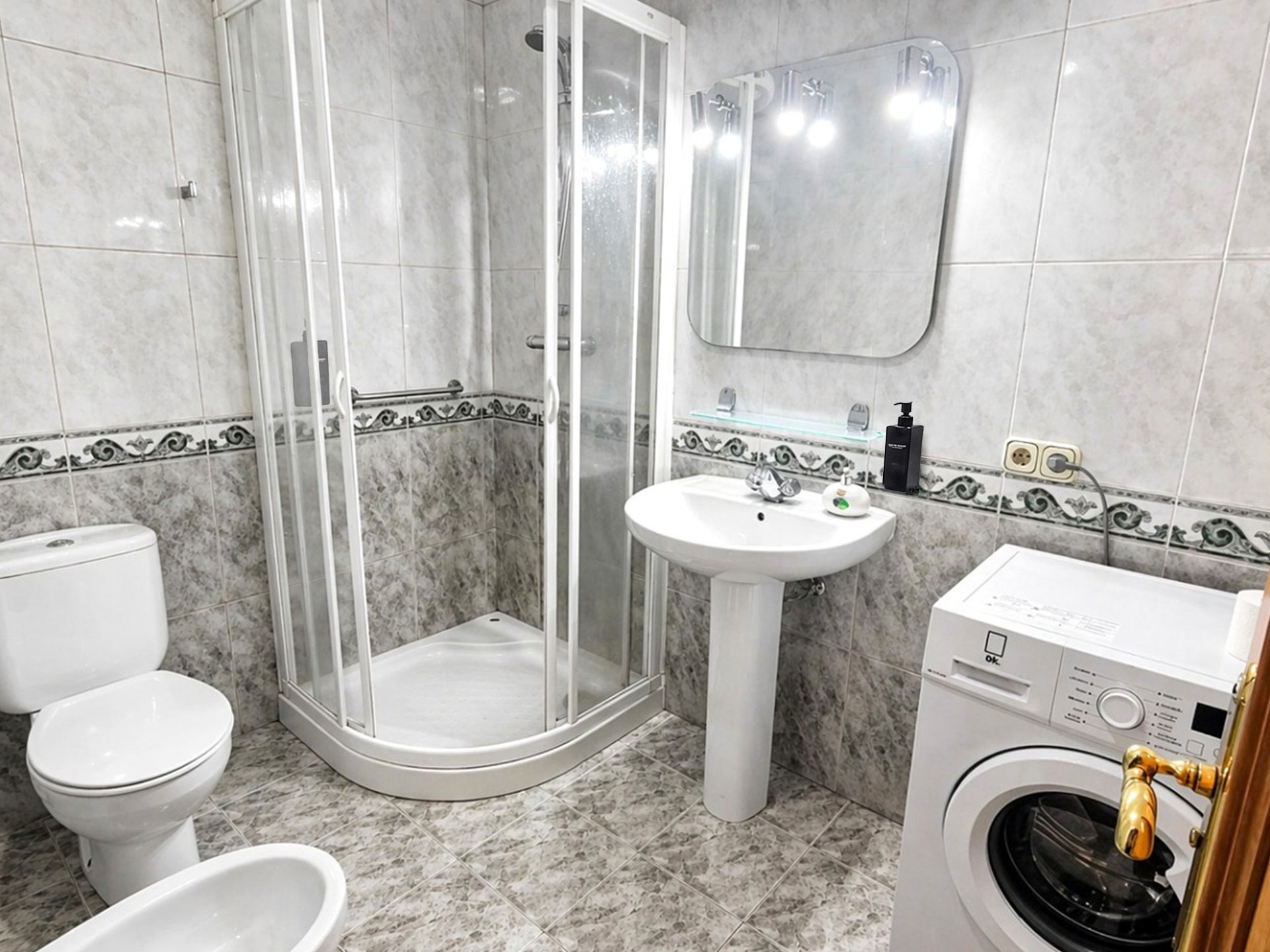 Baño de la planta baja | Casa Betraunea